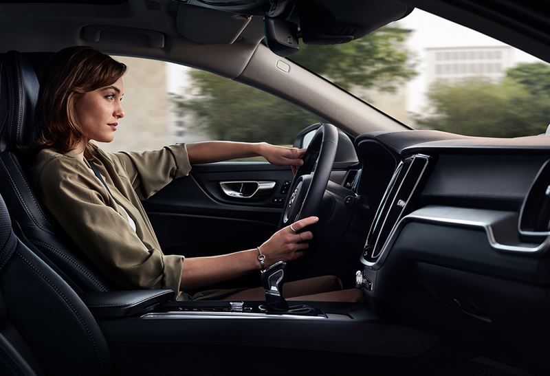 สินเชื่อ 3 แสน ผ่อนเดือนละเท่าไหร่? กู้ที่ไหนผ่านง่าย เช็กเงินเดือน